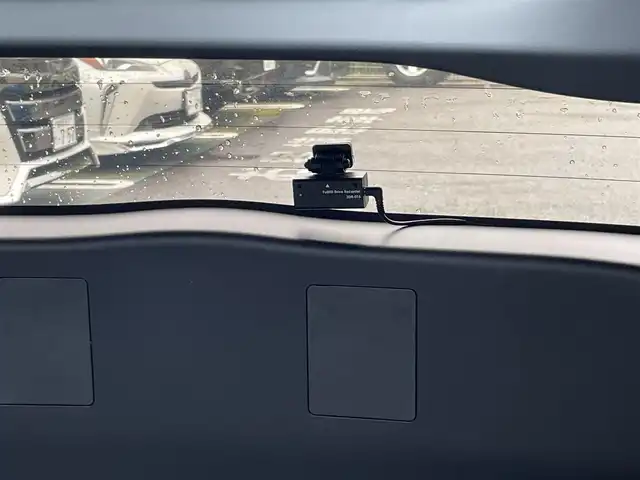 トヨタ プリウス S 静岡県 2013(平25)年 8万km ホワイトパールクリスタルシャイン ワンオーナー/純正ナビ/フルセグTV/DVD/CD/SD/BT/バックカメラ/前後ドライブレコーダー/ビルトインETC/HIDヘッドライト/ステアリングスイッチ/純正15インチAW/スマートキー×2/保証書/取扱説明書/ナビ取扱説明書