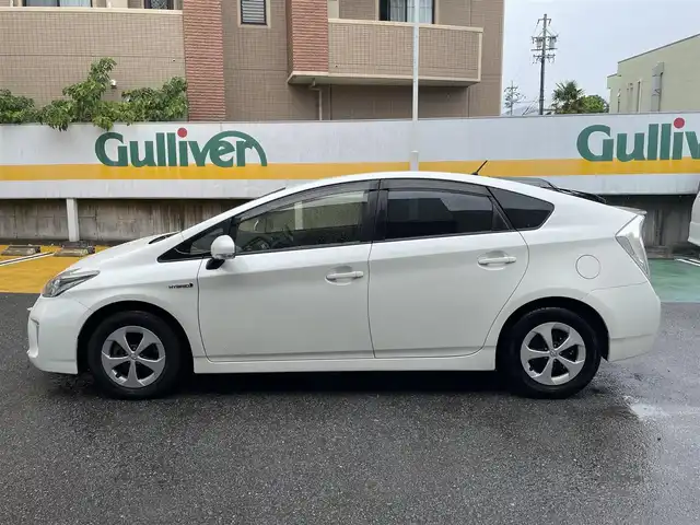 トヨタ プリウス S 静岡県 2013(平25)年 8万km ホワイトパールクリスタルシャイン ワンオーナー/純正ナビ/フルセグTV/DVD/CD/SD/BT/バックカメラ/前後ドライブレコーダー/ビルトインETC/HIDヘッドライト/ステアリングスイッチ/純正15インチAW/スマートキー×2/保証書/取扱説明書/ナビ取扱説明書