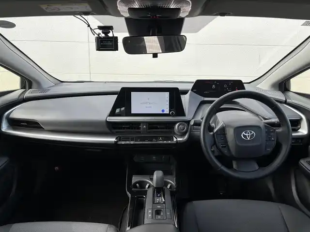 トヨタ プリウス U 茨城県 2023(令5)年 3.8万km アティチュードブラックマイカ 純正ナビ/(BT/TV/USB)/バックカメラ/レーダークルーズコントロール/ETC2.0/レーンアシスト/ドライブレコーダー(前後)/オートライト/LEDヘッドライト/純正AW