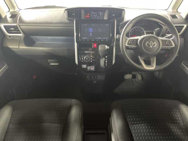 トヨタ ルーミー カスタムG－T 神奈川県 2021(令3)年 1万km パールホワイトⅢ 純正9インチSDナビ【NSZT-Y68T】/Bluetooth・CD・DVD・SD・フルセグTV/パノラミックビューモニター/スマートアシスト/アダプティブクルーズコントロール/両側パワースライドドア/スペアキー1本/シートヒーター/前後ドライブレコーダー/コーナーセンサー/ビルトインETC/純正フロアマット/純正15インチアルミホイール/LEDヘッドライト/オートマチックハイビーム/衝突回避支援ブレーキ機能/衝突警報機能/ふらつき警報/車線逸脱警報機能/サイドビューランプ/ブレーキ制御付誤発進抑制機能/路側逸脱警報/標識認識機能/アダプティブドライビングビーム