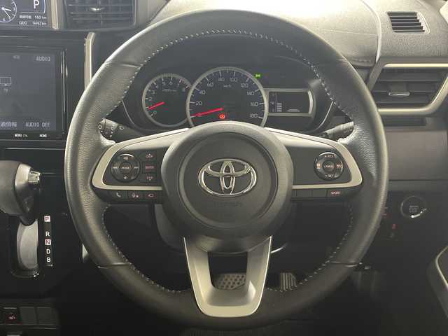 トヨタ ルーミー カスタムG－T 神奈川県 2021(令3)年 1万km パールホワイトⅢ 純正9インチSDナビ【NSZT-Y68T】/Bluetooth・CD・DVD・SD・フルセグTV/パノラミックビューモニター/スマートアシスト/アダプティブクルーズコントロール/両側パワースライドドア/スペアキー1本/シートヒーター/前後ドライブレコーダー/コーナーセンサー/ビルトインETC/純正フロアマット/純正15インチアルミホイール/LEDヘッドライト/オートマチックハイビーム/衝突回避支援ブレーキ機能/衝突警報機能/ふらつき警報/車線逸脱警報機能/サイドビューランプ/ブレーキ制御付誤発進抑制機能/路側逸脱警報/標識認識機能/アダプティブドライビングビーム