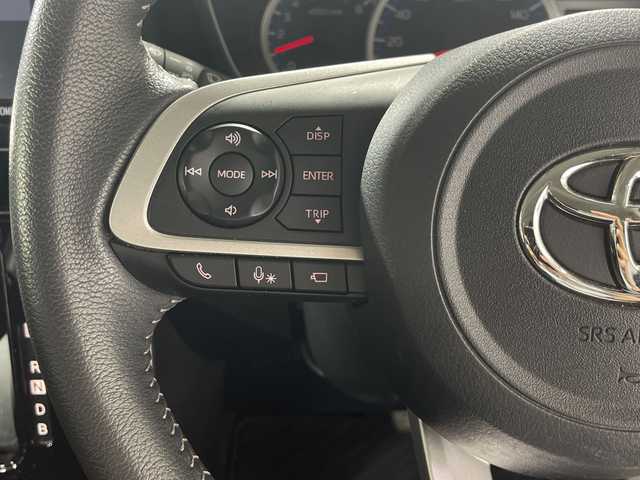 トヨタ ルーミー カスタムG－T 神奈川県 2021(令3)年 1万km パールホワイトⅢ 純正9インチSDナビ【NSZT-Y68T】/Bluetooth・CD・DVD・SD・フルセグTV/パノラミックビューモニター/スマートアシスト/アダプティブクルーズコントロール/両側パワースライドドア/スペアキー1本/シートヒーター/前後ドライブレコーダー/コーナーセンサー/ビルトインETC/純正フロアマット/純正15インチアルミホイール/LEDヘッドライト/オートマチックハイビーム/衝突回避支援ブレーキ機能/衝突警報機能/ふらつき警報/車線逸脱警報機能/サイドビューランプ/ブレーキ制御付誤発進抑制機能/路側逸脱警報/標識認識機能/アダプティブドライビングビーム