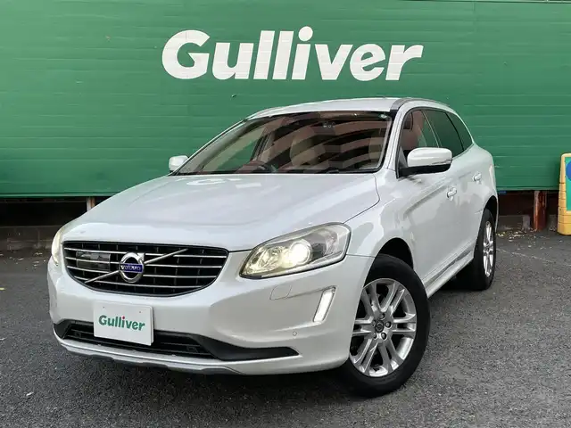 ボルボ ＸＣ６０ D4 SE 東京都 2016(平28)年 7.1万km アイスホワイト レザーパッケージ/・革シート/・シートヒーター（運転席/助手席）/純正HDDナビ/・フルセグTV/Bluetooth/USB/ETC/パワーバックドア/純正１８インチアルミホイール/新車時保証書/取扱説明書