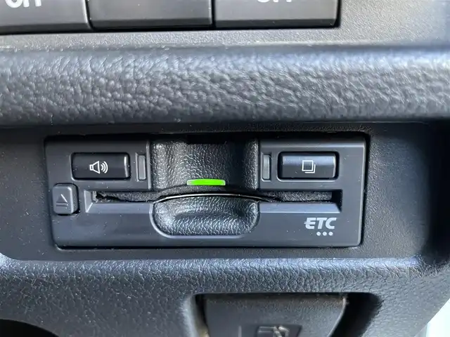 スズキ ハスラー HYBRID X 滋賀県 2020(令2)年 4.2万km ピュアホワイトP 純正９インチナビ/Bluetooth/AppleCarPlay/AndoroidAuto/フルセグ・CD/DVD/USB/全方位カメラ/デュアルカメラブレーキサポート/車線逸脱警報/オートライト/オートハイビーム/ビルトインETC/シートヒーター（D/N）/革巻きステアリング/純正ドアバイザー/純正フロアマット/コーナーセンサー/純正15インチAW