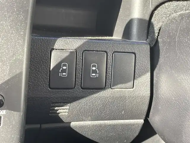 トヨタ ヴォクシー ZS 煌Ⅲ 宮城県 2012(平24)年 11.1万km アイスチタニウムマイカメタリック 登録時走行距離110779km/・純正ＳＤナビ/・フルセグテレビ/・バックカメラ/・両側パワースライドドア/・スマートキー/・プッシュスタート/・Ｂｌｕｅｔｏｏｔｈ/・純正アルミホイール/・パドルシフト/・純正ドアバイザー/・純正フロアマット/・ＥＴＣ
