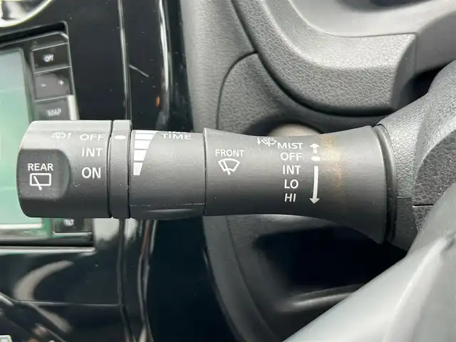 日産 ノート e－パワー X 静岡県 2018(平30)年 3.9万km スーパーブラック ////エンジンスタートボタン/パワーステアリング/パワーウィンドウ/取扱説明書/アイドリングストップ/スマートキー/スペアキー１本/オートエアコン/ETC/全方位カメラ/メモリナビ（CD/DVD/BT/フルセグ）/ドライブレコーダー/純正フロアマット/純正アルミホイール/ABS/横滑り防止装置/コーナーセンサー前後/レーンキープアシスト/オートライト/Wエアバック/衝突軽減システム