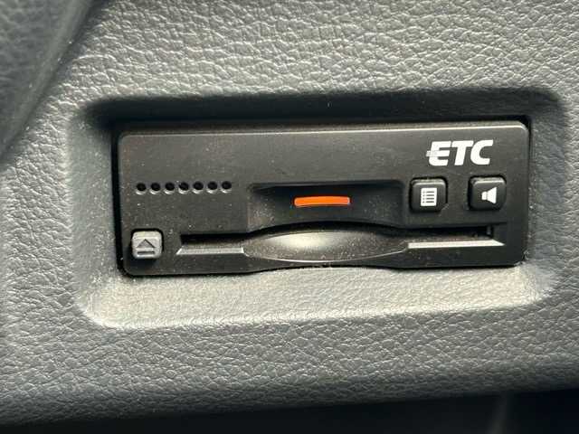 スズキ スペーシア X リミテッド 千葉県 2015(平27)年 2万km パールホワイト 純正ナビ/フルセグTV/Bluetooth/ETC/両側パワースライドドア/1列目シートヒーター/衝突被害軽減/横滑り防止装置/盗難防止装置/ウィンカーミラー/オートライト/プッシュスタート/スマートキー/スペアキー１本/純正アルミホイール/純正フロアマット/取扱説明書