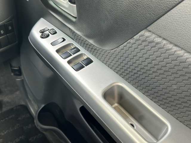 スズキ スペーシア X リミテッド 千葉県 2015(平27)年 2万km パールホワイト 純正ナビ/フルセグTV/Bluetooth/ETC/両側パワースライドドア/1列目シートヒーター/衝突被害軽減/横滑り防止装置/盗難防止装置/ウィンカーミラー/オートライト/プッシュスタート/スマートキー/スペアキー１本/純正アルミホイール/純正フロアマット/取扱説明書