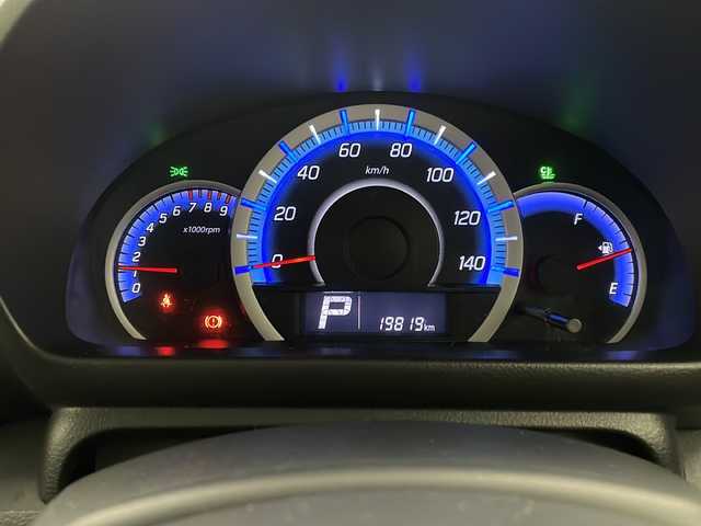 スズキ スペーシア X リミテッド 宮崎県 2015(平27)年 2万km パールホワイト 禁煙車/衝突被害軽減ブレーキ/純正ナビTV/（AUX/FMAM/ワンセグTV)/純正バックカメラ/純正キセノンオートライト/純正14インチアルミ/純正エアロ/純正ルーフエンドスポイラー/純正フロアマット/両側電動スライドドア/前席シートヒーター/オートエアコン/ウインカードアミラー/スマートキー/プッシュエンジンスタート/スペアキー/新車時保証書/取扱い説明書