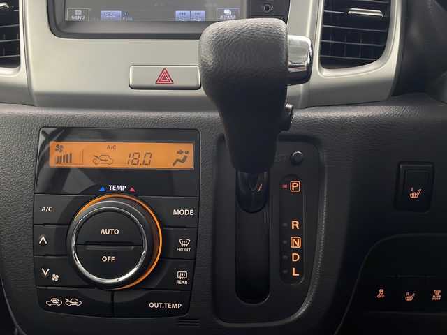 スズキ スペーシア X リミテッド 宮崎県 2015(平27)年 2万km パールホワイト 禁煙車/衝突被害軽減ブレーキ/純正ナビTV/（AUX/FMAM/ワンセグTV)/純正バックカメラ/純正キセノンオートライト/純正14インチアルミ/純正エアロ/純正ルーフエンドスポイラー/純正フロアマット/両側電動スライドドア/前席シートヒーター/オートエアコン/ウインカードアミラー/スマートキー/プッシュエンジンスタート/スペアキー/新車時保証書/取扱い説明書