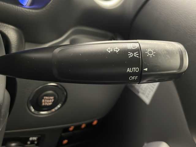 スズキ スペーシア X リミテッド 宮崎県 2015(平27)年 2万km パールホワイト 禁煙車/衝突被害軽減ブレーキ/純正ナビTV/（AUX/FMAM/ワンセグTV)/純正バックカメラ/純正キセノンオートライト/純正14インチアルミ/純正エアロ/純正ルーフエンドスポイラー/純正フロアマット/両側電動スライドドア/前席シートヒーター/オートエアコン/ウインカードアミラー/スマートキー/プッシュエンジンスタート/スペアキー/新車時保証書/取扱い説明書