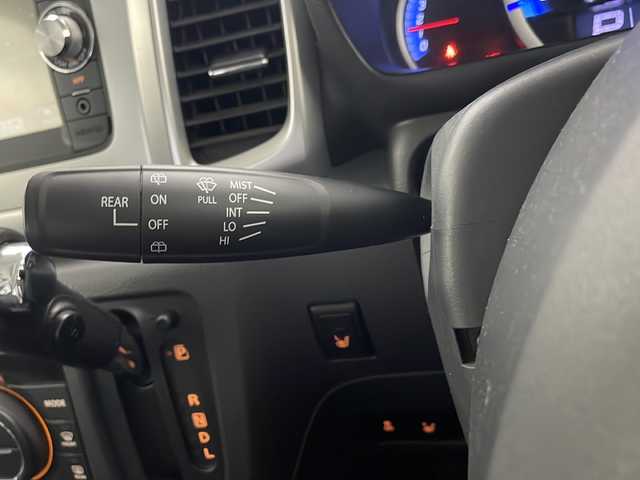 スズキ スペーシア X リミテッド 宮崎県 2015(平27)年 2万km パールホワイト 禁煙車/衝突被害軽減ブレーキ/純正ナビTV/（AUX/FMAM/ワンセグTV)/純正バックカメラ/純正キセノンオートライト/純正14インチアルミ/純正エアロ/純正ルーフエンドスポイラー/純正フロアマット/両側電動スライドドア/前席シートヒーター/オートエアコン/ウインカードアミラー/スマートキー/プッシュエンジンスタート/スペアキー/新車時保証書/取扱い説明書