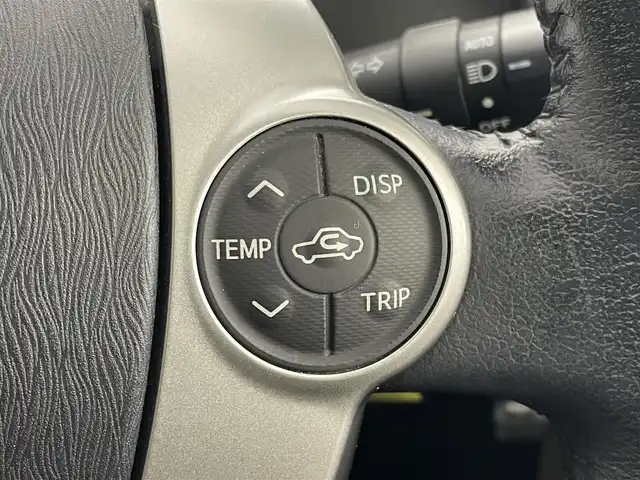 トヨタ アクア G 埼玉県 2014(平26)年 6.2万km ディープアメジストマイカメタリック 純正ナビ　バックカメラ　衝突軽減ブレーキ　ＥＴＣ　シートヒーター　社外アルミホイール　純正フロアマット　スマートキー　ステアリングスイッチ　プッシュスタート　スマートキー　オートライト　地デジフルセグ