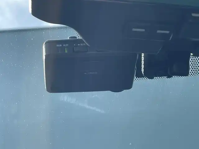 日産 キックス オーテック 滋賀県 2021(令3)年 1万km ピュアブラック 純正9インチナビ/Bluetooth/DVD/CD/SD/フルセグ/ビルトインETC/全方位カメラ/デジタルインナーミラー/コーナーセンサー（前後)/ドライブレコーダー/クルーズコントロール/LEDヘッドライト/プロパイロット/オーテック　合皮シート/シートヒーター/ルーフレール/純正フロアマット/プッシュスタート