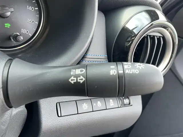 日産 キックス オーテック 滋賀県 2021(令3)年 1万km ピュアブラック 純正9インチナビ/Bluetooth/DVD/CD/SD/フルセグ/ビルトインETC/全方位カメラ/デジタルインナーミラー/コーナーセンサー（前後)/ドライブレコーダー/クルーズコントロール/LEDヘッドライト/プロパイロット/オーテック　合皮シート/シートヒーター/ルーフレール/純正フロアマット/プッシュスタート