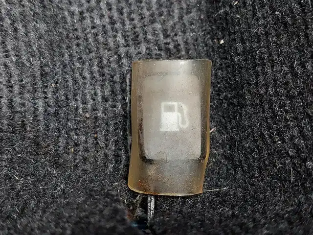 スズキ スイフト スポーツ セーフティPKG 東京都 2019(平31)年 4.1万km スピーディーブルーM 純正8インチナビ(CN-RZ846)/【FM/AM/SD/ipod/TV/USB/BT/DISC】/ビルトインETC/セーフティサポート/・デュアルセンサーブレーキサポート/・車線逸脱警報機能/・アダプティブクルーズコントロール/シートヒーター/LEDヘッドライト/フォグランプ/オートライト/USBポート/純正17インチAW/純正フロアマット/プッシュスタート/スマートキー/スペアキー/取扱説明書/保証書