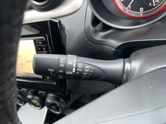 スズキ スイフト XR LTD 山形県 2019(平31)年 10.1万km クラレットレッドメタリック/ブラック2トーンルーフ 純正メモリナビ【CR-RZ753】/（フルセグ/DVD/BT/USB/MSV/SD）/全方位カメラ/レーダークルーズコントロール/衝突軽減ブレーキ/車線逸脱警報/前席シートヒーター/ウィンカーミラー/フロアマット/ドアバイザー/フォグランプ/スマートキー×２/社外AW付サマータイヤ積込（175/65R15）3分山