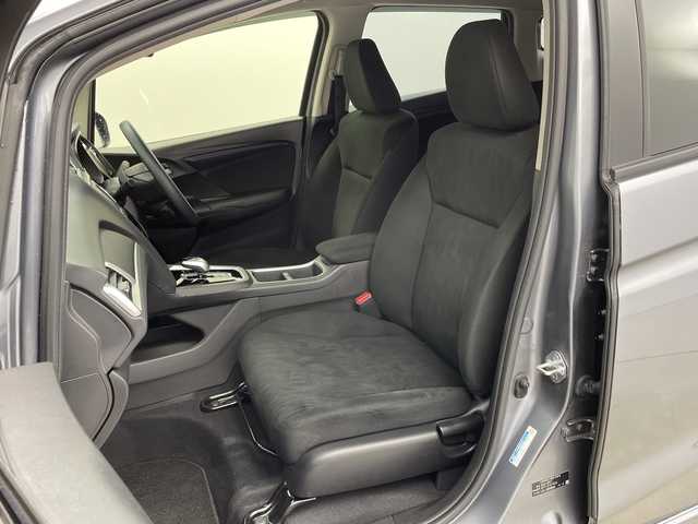 ホンダ シャトル ハイブリッド ホンダセンシング 新潟県 2020(令2)年 6.8万km シャイニンググレーM ホンダセンシング/　・衝突軽減ブレーキ/　・レーダークルーズコントロール/　・レーンキープアシスト/純正ディーラーOPナビ/バックカメラ/ビルトインETC/プッシュスタート/社外15インチアルミホイール/横滑り防止機能/電動格納ミラー/ウィンカーミラー/純正フロアマット/ドアバイザー