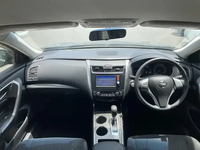 日産 ティアナ XE 和歌山県 2014(平26)年 0.8万km ダイヤモンドブラック ワンオーナー/純正ナビ(フルセグ/CD)/バックカメラ/横滑り防止装置/プッシュスタート/スマートキー/ヘッドライトレベライザー/フォグライト/オートライト/電動格納ミラー/215/60/16社外AW付き冬タイヤ積込み