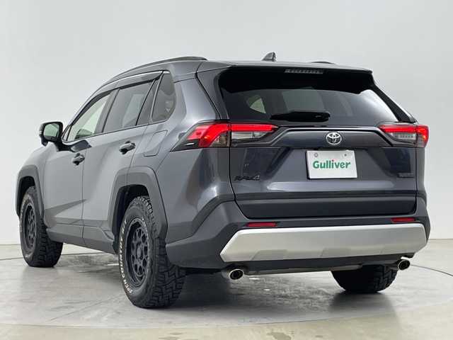 トヨタ ＲＡＶ４ アドベンチャー 道央・札幌 2023(令5)年 2.2万km グレーメタリック ・4WD/寒冷地仕様/・トヨタセーフティセンス/・レーダークルーズコントロール/・プリクラッシュセーフティ/・純正ディスプレイオーディオ/・フルセグTV/Buetooth/・Apple CarPlay/Android Auto/・寒冷地仕様/・バックカメラ/・オートハイビーム/・オートライト/LEDライト/・運転席/助手席シートヒーター・シートクーラー/・運転席パワーシート/・デジタルインナーミラー/・冬タイヤアルミホイール付き積込み/・アイドリングストップ/・ドアバイザー/・ETC