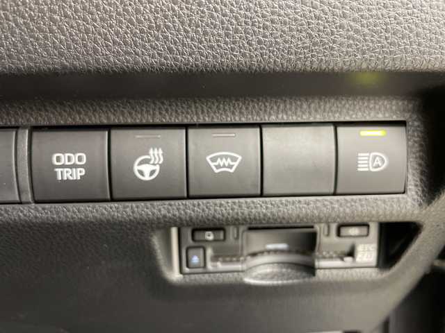 トヨタ ＲＡＶ４ アドベンチャー 道央・札幌 2023(令5)年 2.2万km グレーメタリック ・4WD/寒冷地仕様/・トヨタセーフティセンス/・レーダークルーズコントロール/・プリクラッシュセーフティ/・純正ディスプレイオーディオ/・フルセグTV/Buetooth/・Apple CarPlay/Android Auto/・寒冷地仕様/・バックカメラ/・オートハイビーム/・オートライト/LEDライト/・運転席/助手席シートヒーター・シートクーラー/・運転席パワーシート/・デジタルインナーミラー/・冬タイヤアルミホイール付き積込み/・アイドリングストップ/・ドアバイザー/・ETC