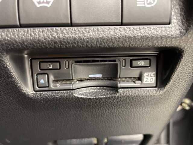 トヨタ ＲＡＶ４ アドベンチャー 道央・札幌 2023(令5)年 2.2万km グレーメタリック ・4WD/寒冷地仕様/・トヨタセーフティセンス/・レーダークルーズコントロール/・プリクラッシュセーフティ/・純正ディスプレイオーディオ/・フルセグTV/Buetooth/・Apple CarPlay/Android Auto/・寒冷地仕様/・バックカメラ/・オートハイビーム/・オートライト/LEDライト/・運転席/助手席シートヒーター・シートクーラー/・運転席パワーシート/・デジタルインナーミラー/・冬タイヤアルミホイール付き積込み/・アイドリングストップ/・ドアバイザー/・ETC