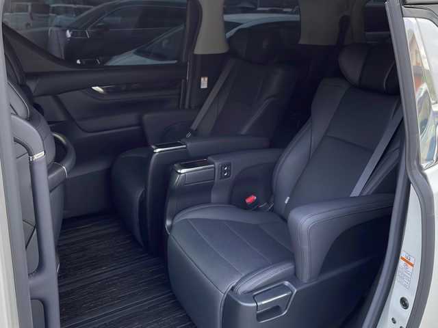 トヨタ アルファード S Cパッケージ 山梨県 2020(令2)年 4.2万km ホワイトパールクリスタルシャイン 純正ナビ　/フルセグTV　BT　Miracast/フリップダウンモニター/両側パワースライドドア/パワーバックドア/レーダークルコン/レザーシート/シートヒーター　エアシート/サンルーフ/前後コーナーセンサー/ステアリングヒーター/オートライト/デジタルインナーミラー/ウインカーミラー/LTA/PCS/PKSB/RCTA