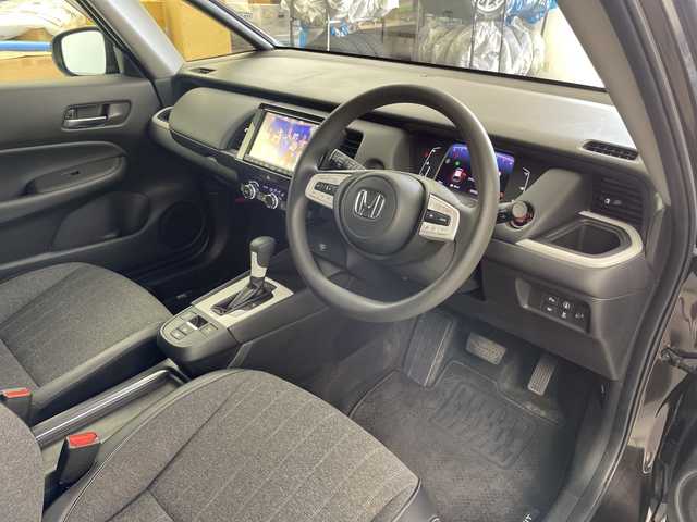 ホンダ フィット ホーム 道央・札幌 2021(令3)年 5.6万km プレミアムグラマラスブロンズP ・4WD/・ホンダセンシング/・アダプティブクルーズコントロール/・純正SDナビ/　　（フルセグTV/BT/CD/DVD）/・バックカメラ/・ステアリングスイッチ/・ワイパーデアイサー/・オートライト/LEDヘッドライト/・ecoモード/・パーキングセンサー/・前後ドライブレコーダー/・冬タイヤ積込/・横滑り防止機能/・ETC