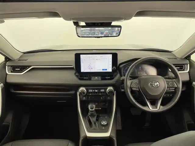 トヨタ ＲＡＶ４ ハイブリッドG 大分県 2024(令6)年 2.2万km アティチュードブラックマイカ ワンオーナ/純正ディスプレイオーディオ/・ナビキット機能/・フルセグ再生可/サンルーフ/パノラミックビュー/電動リアゲート/ステアリングヒーター/D席パワーシート・ポジションメモリー/シートヒーター・ベンチレーション/Toyota Safety Sense/・プリクラッシュセーフティ/・レーンディパーチャーアラート/・レーダークルーズコントロール/・オートマチックハイビーム/・ロードサインアシスト/・ブラインドスポットモニター/純正ビルトインETC2.0/純正ドライブレコーダー/デジタルインナーミラー/保証書・取扱説明書