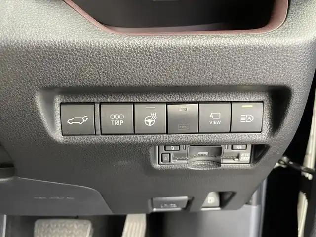 トヨタ ＲＡＶ４ ハイブリッドG 大分県 2024(令6)年 2.2万km アティチュードブラックマイカ ワンオーナ/純正ディスプレイオーディオ/・ナビキット機能/・フルセグ再生可/サンルーフ/パノラミックビュー/電動リアゲート/ステアリングヒーター/D席パワーシート・ポジションメモリー/シートヒーター・ベンチレーション/Toyota Safety Sense/・プリクラッシュセーフティ/・レーンディパーチャーアラート/・レーダークルーズコントロール/・オートマチックハイビーム/・ロードサインアシスト/・ブラインドスポットモニター/純正ビルトインETC2.0/純正ドライブレコーダー/デジタルインナーミラー/保証書・取扱説明書