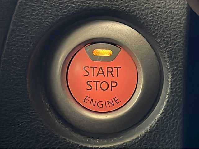 日産 ジューク 15RX タイプV 福島県 2013(平25)年 10.6万km ラディアントレッド 登録時走行距離：105148km/純正SDナビ/ (ワンセグTV/CD/AUX/iPod/VTR/AM/FM)/バックカメラ/プッシュスタート/ETC/社外デジタルインナーミラー/純正フロアマット/社外16インチAW/ハロゲンヘッドライト/フォグランプ/ドアバイザー/オートライト/スマートキー/スペアキー×１/保証書/取扱説明書