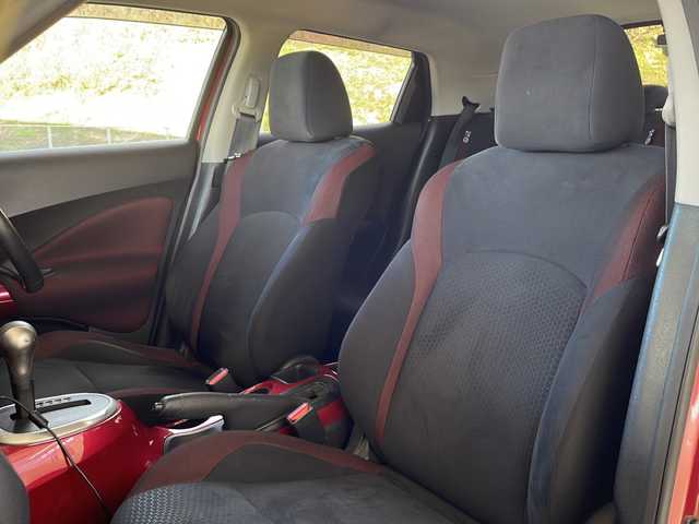 日産 ジューク 15RX タイプV 福島県 2013(平25)年 10.6万km ラディアントレッド 登録時走行距離：105148km/純正SDナビ/ (ワンセグTV/CD/AUX/iPod/VTR/AM/FM)/バックカメラ/プッシュスタート/ETC/社外デジタルインナーミラー/純正フロアマット/社外16インチAW/ハロゲンヘッドライト/フォグランプ/ドアバイザー/オートライト/スマートキー/スペアキー×１/保証書/取扱説明書