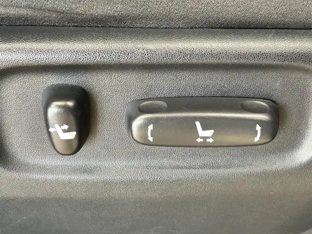 トヨタ アルファードハイブリット SR 道央・札幌 2013(平25)年 13.7万km ブラック ・4WD/・ALPINE9インチナビ/・フルセグTV/DVD/CD/SD/BT/・バックカメラ/・サンルーフ/・ALPINEリヤフリップダウンモニター/・両側パワースライドドア/・AC100V1500W電源/・クルーズコントロール/・パーキングセンサー/・AFS/・ETC/・ダウンサス/・前席パワーシート/・LEDヘッドライト/・LEDフォグ/・プッシュスタート/・スマートキー/・ドアバイザー/・電格ミラー