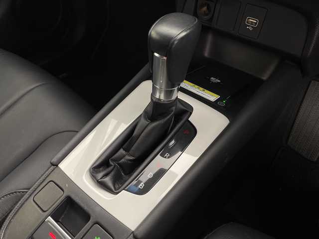 ホンダ フィット e:HEVリュクス 愛知県 2020(令2)年 4.8万km ルナシルバーM ／純正９インチナビ/／ＣＤ　ＤＶＤ　ＢＴ　ＳＤ　ＦＭ　ＡＭ/／フルセグＴＶ/／ホンダコネクト/／バックカメラ/／ETC/／ホンダセンシング/／アダプティブクルーズコントロール/／衝突被害軽減システム/／スマートキー/／スペアキー/／ハーフレザーシート/／前席シートヒーター/／ステアリングヒーター/／前後コーナーセンサー/／純正フロアマット/／電動パーキングブレーキ/／ドアバイザー/／LEDオートヘッドライト/／純正フォグランプ