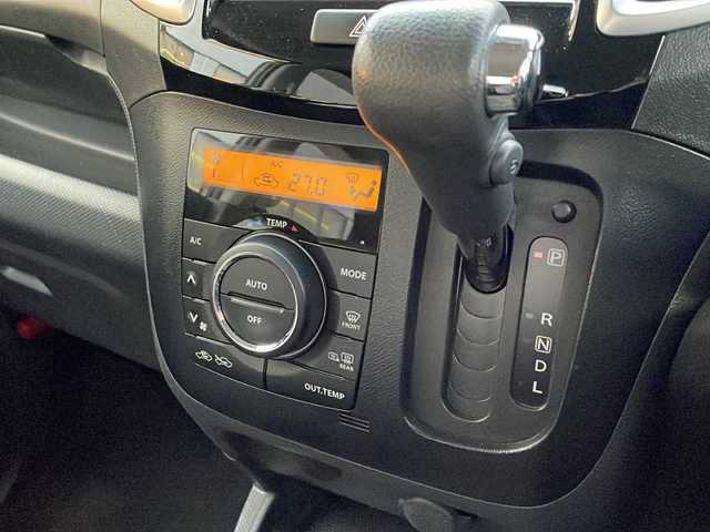 スズキ ソリオ S DJE 新潟県 2014(平26)年 7.9万km アーバンブラウンパールメタリック 社外ナビ/(Bluetooth/AM/FM/CD/DVD)/フルセグTV/クルーズコントロール/両側パワースライドドア/純正AW付サマータイヤ車載/ABS/横滑り防止装置/盗難防止装置/4WD/プッシュスタートボタン