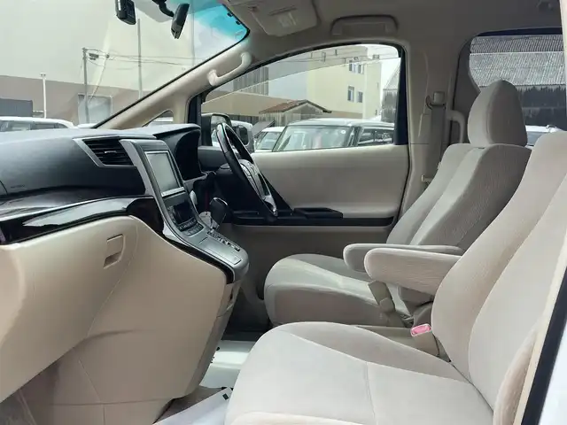 トヨタ アルファード 240X 山形県 2013(平25)年 6.4万km ホワイトパールクリスタルシャイン 4WD/純正HDDナビ/　　【CD DVD BT フルセグ】/バックカメラ/両側パワースライドドア/HIDオートヘッドライト/純正16インチアルミホイール/ドライブレコーダー/コーナーセンサー/ステアリングスイッチ/MTモード付AT/電動格納ウィンカーミラー/フォグランプ/WAAC/スマートキー/ETC