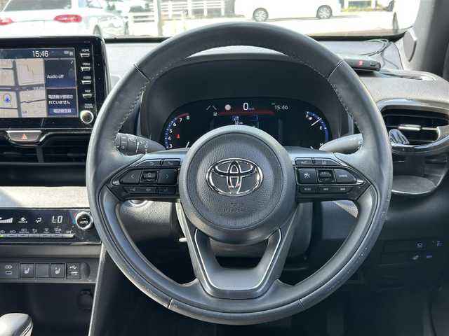 トヨタ ヤリスクロス Z 愛知県 2023(令5)年 2.9万km ブラックマイカ 純正ナビ（AM/FM/BT/USB/MiraCast）/トヨタセーフティセンス/　・プリクラッシュセーフティー/　・レーントレーシングアシスト/　・クリアランスソナー/　・パーキングサポートブレーキ/　・ロードサインアシスト/　・先行車発進告知/ハーフレザーシート/ハンドルヒーター/シートヒーター/電動パーキングブレーキ/ブレーキホールド/前後ドライブレコーダー/ETC/ドライブモード選択/MT機能付き走行モード/type-c充電/取説/保証書