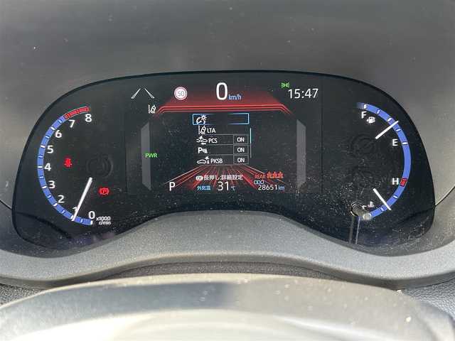 トヨタ ヤリスクロス Z 愛知県 2023(令5)年 2.9万km ブラックマイカ 純正ナビ（AM/FM/BT/USB/MiraCast）/トヨタセーフティセンス/　・プリクラッシュセーフティー/　・レーントレーシングアシスト/　・クリアランスソナー/　・パーキングサポートブレーキ/　・ロードサインアシスト/　・先行車発進告知/ハーフレザーシート/ハンドルヒーター/シートヒーター/電動パーキングブレーキ/ブレーキホールド/前後ドライブレコーダー/ETC/ドライブモード選択/MT機能付き走行モード/type-c充電/取説/保証書