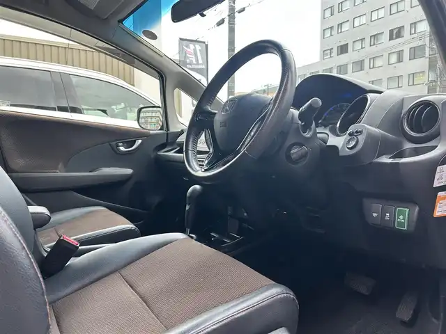 ホンダ フィット シャトル ハイブリッド ナビプレミアムセレ 愛知県 2012(平24)年 18.7万km ホライゾンターコイズパール ワンオーナー/純正HDDナビ/バックカメラ/フルセグTV/ETC/オートライト/HIDヘッドライト/スマートキー/純正15インチAW