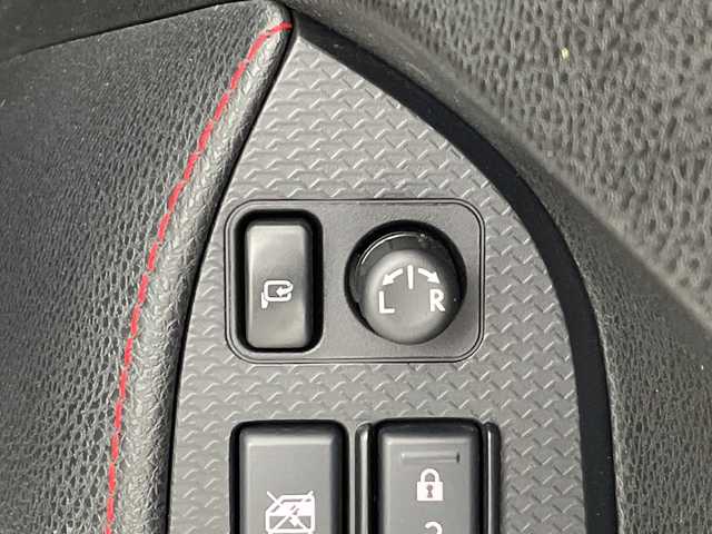 スバル ＢＲＺ S 群馬県 2012(平24)年 9.1万km サテンホワイトパール 純正ナビ　バックカメラ　フルセグＴＶ　ＥＴＣ　ドラレコ　ＬＥＤヘッドライト　オートライト　パドルシフト　純正アルミホイール　スマートキー　プッシュスタートボタン　衝突被害軽減ブレーキ　禁煙車