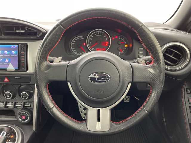 スバル ＢＲＺ S 群馬県 2012(平24)年 9.1万km サテンホワイトパール 純正ナビ　バックカメラ　フルセグＴＶ　ＥＴＣ　ドラレコ　ＬＥＤヘッドライト　オートライト　パドルシフト　純正アルミホイール　スマートキー　プッシュスタートボタン　衝突被害軽減ブレーキ　禁煙車