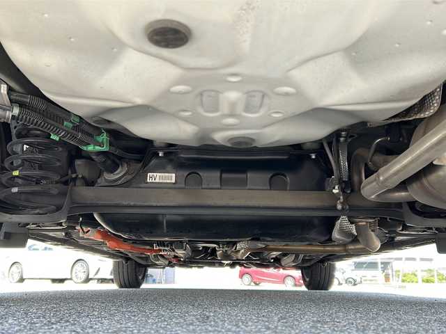 トヨタ カローラ フィールダー ハイブリッドG ダブルバイビー 富山県 2016(平28)年 3.2万km ブラックマイカ 純正ナビ/フルセグTV/CD・DVD・BT/バックカメラ/レーンキープアシスト/前席シートヒーター/純正16インチアルミホイール/純正フロアマット/AAC/LEDヘッドライト/プッシュスタート/スマートキー/ETC/新車時保証書/取扱説明書