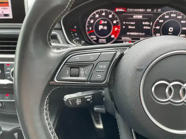 アウディ Ｓ４ アバント 東京都 2017(平29)年 3.2万km グレイシアホワイトメタリック ワンオーナー/Sロゴ入りアルカンターラコンビシート（黒）/　パワーシート（前席）/　シートヒーター（前席）/純正SDナビ/　フルセグTV BT WiFi DVD/CD AM/FM/サンルーフ/レーダークルーズコントロール/Sエンブレム入りティンブル革巻きステアリングホイール/　パドルシフト/　ステアリングスイッチ（オーディオ）/パーキングアシスト/純正LEDヘッドランプ/純正ドライブレコーダー（前後）/純正18インチアルミホイール/パワーバックドア/ISOFIX/アルミルーフレール/アルミドアミラー/ステンレス製ペダル/ディーラー記録簿 H30、R1、R2、R4、R5、R6/保証書＆取扱説明書
