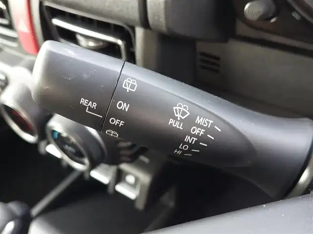 スズキ ジムニー XC 東京都 2024(令6)年 0.4万km シフォンアイボリーM 社外メモリナビ/バックカメラ/ビルトインETC/シートヒーター/クルーズコントロール/衝突軽減システム/レーンキープアシスト/LEDヘッドライト/オートライト