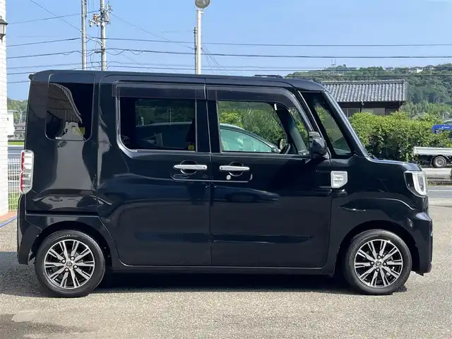 トヨタ ピクシスメガ Gターボ SAⅡ 高知県 2016(平28)年 8.4万km ブラックマイカメタリック (株)IDOMが運営する【じしゃロン高知店】の自社ローン専用車両になります。こちらは現金またはオートローンご利用時の価格です。自社ローンご希望の方は別途その旨お申付け下さい