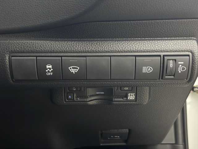 トヨタ カローラツーリング ハイブリッド G 秋田県 2022(令4)年 2.2万km プラチナホワイトパールマイカ ワンオーナー /４WD/純正ナビ【AM/FM/BT】　/フルセグＴＶ　/バックカメラ　/ＥＴＣ２．０　/フロントワイパーデアイサー　/横滑り防止装置　　/オートマチックハイビーム　/ライトレベライザー　/クリアランスソナー　/クルーズコントロール　/スマートキー/オートライト/ステアリングリモコン/オートホールド /自動パーキングブレーキ/電格ミラー/プッシュスタート /純正フロアマット/サイドバイザー /純正AW/ウィンカーミラー /コーナーセンサー /保証書/取扱説明書