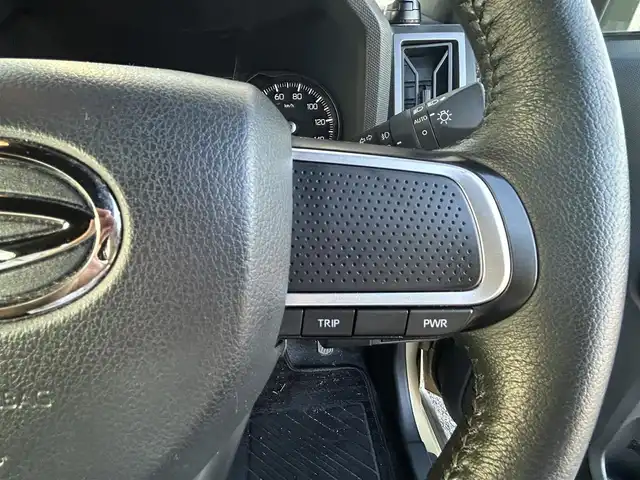 ダイハツ タフト G ダーククロムベンチャー 奈良県 2022(令4)年 1.1万km サンドベージュメタリック ワンオーナー/純正ディーラーナビ(NMZN-Y72DS)/BT/CD/USB/TV/SD//アラウンドビュー/シートヒータ/ルーフレール/フルセグテレビ/スカイルーフ/バックカメラ/サイドカメラ/フロントカメラ/純正マット/ドラレコ/オートライト/プッシュスタート