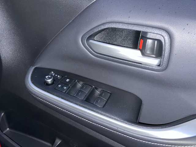 トヨタ ノア ハイブリッド S－Z 岩手県 2022(令4)年 3.5万km レッドマイカメタリック 寒冷地仕様　純正ナビ　バックＣ　両側電動スライド　ビルドインＥＴＣ２．０　ＵＳＢｔｙｐｅＣ　レーダークルーズ　ハーフレザーシート　シートヒーター　ＡＣ１００Ｖコンセント　ドラレコ　ＢＳＭ　純正１６ＡＷ