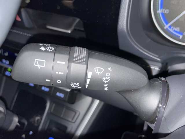 トヨタ ノア ハイブリッド S－Z 岩手県 2022(令4)年 3.5万km レッドマイカメタリック 寒冷地仕様　純正ナビ　バックＣ　両側電動スライド　ビルドインＥＴＣ２．０　ＵＳＢｔｙｐｅＣ　レーダークルーズ　ハーフレザーシート　シートヒーター　ＡＣ１００Ｖコンセント　ドラレコ　ＢＳＭ　純正１６ＡＷ