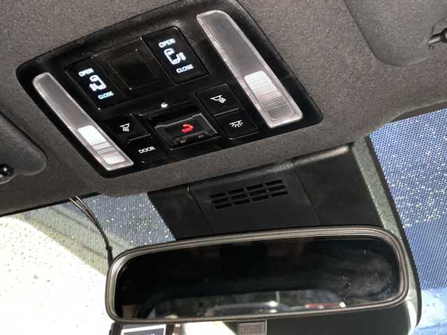 トヨタ ノア ハイブリッド S－Z 岩手県 2022(令4)年 3.5万km レッドマイカメタリック 寒冷地仕様　純正ナビ　バックＣ　両側電動スライド　ビルドインＥＴＣ２．０　ＵＳＢｔｙｐｅＣ　レーダークルーズ　ハーフレザーシート　シートヒーター　ＡＣ１００Ｖコンセント　ドラレコ　ＢＳＭ　純正１６ＡＷ